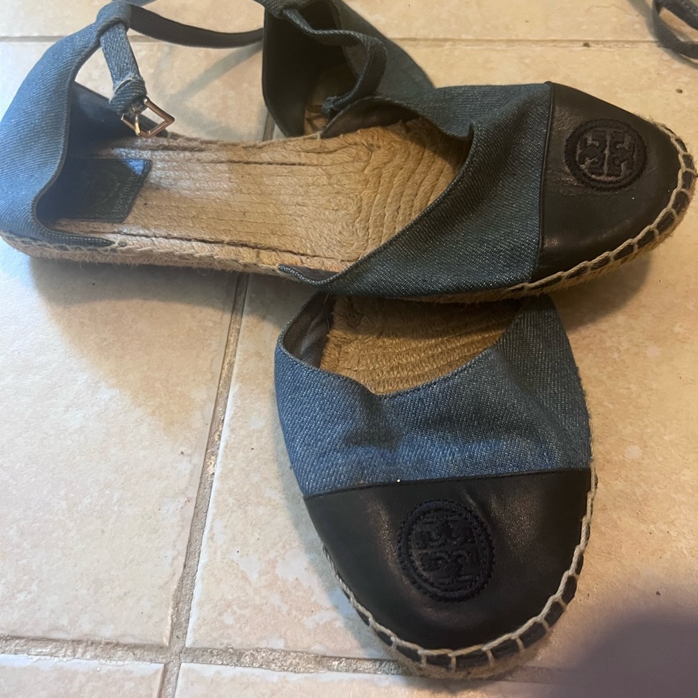 Tory Burch denim and blue leather flat   Espadrilles with ankle strap